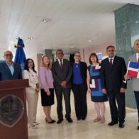 Educadores dominicanos llaman a fortalecer rol en el Día Nacional del Maestro