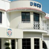 DNCD apresa dos personas e interviene centro venta de drogas en el sector Villa Francisca, DN