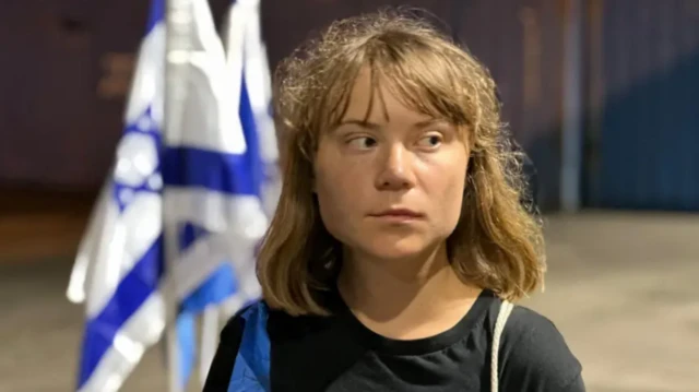 Greta Thunberg y activistas de la Flotilla de la Libertad deportados a Francia tras interceptación de la marina israelí