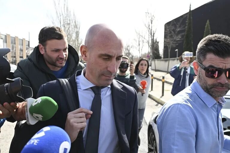 luis rubiales multa beso hermoso 1 | Noticias de hoy en De Último Minuto