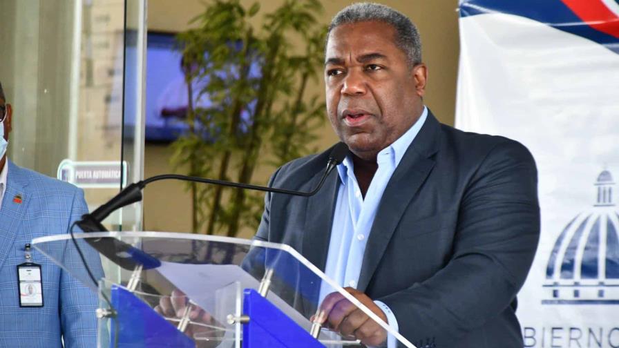 Tony Peña muestra estructura de su equipo para contienda presidencial interna del PRM