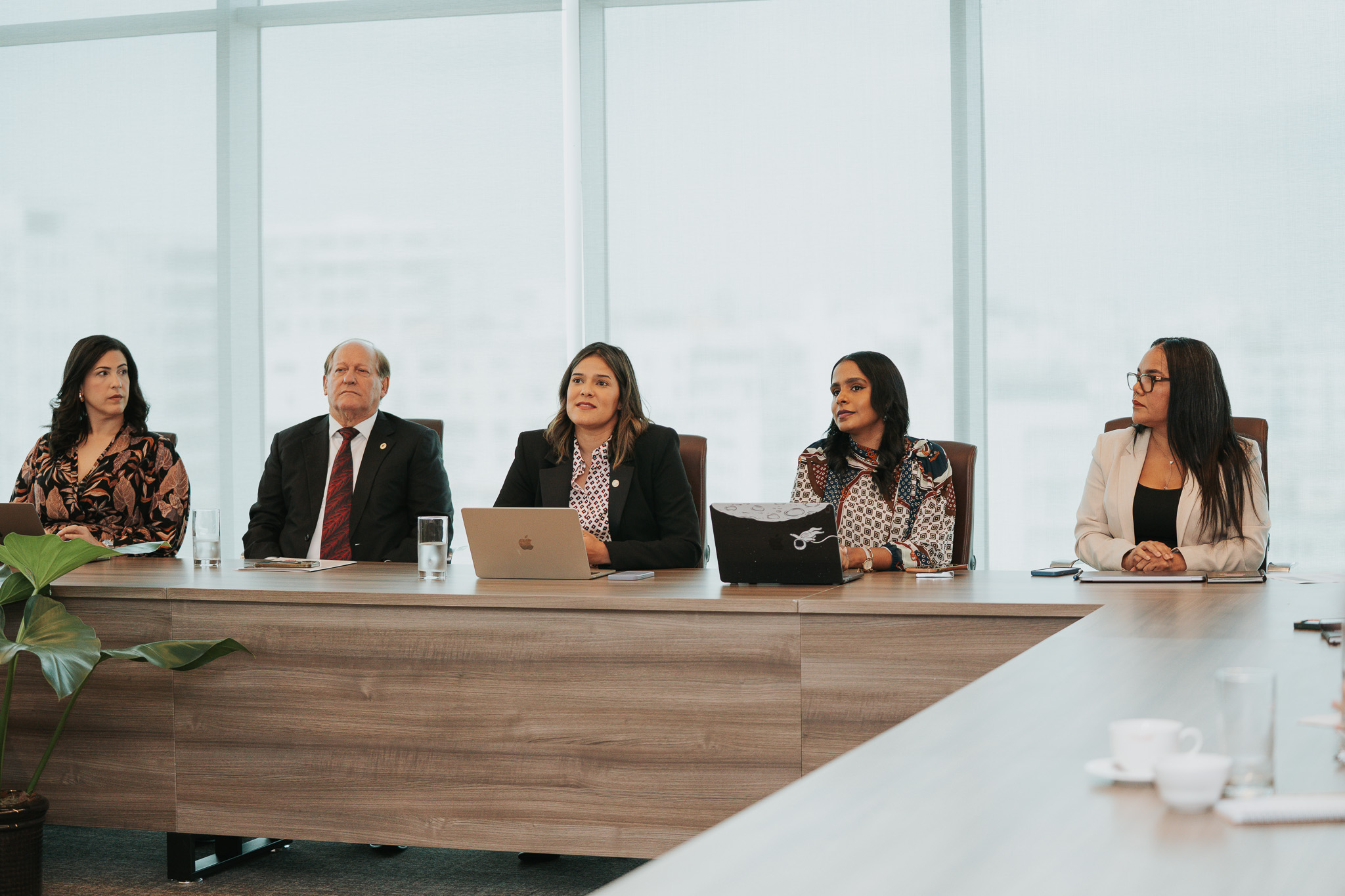 Lidia Ureña, Manuel González, Junil Fermín, Pamela Castillo y Susana Flete (Izq. a Der.)