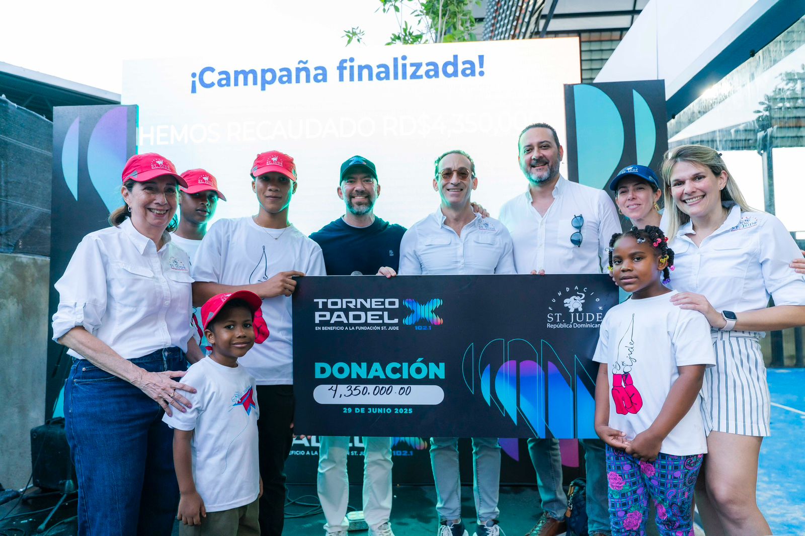 X102.1 culmina exitoso Torneo de Pádel recaudando más de RD$5 millones para causas sociales