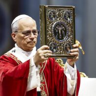 León XIV pide "detener la innecesaria matanza de inocentes" tras el ataque a la iglesia de Gaza