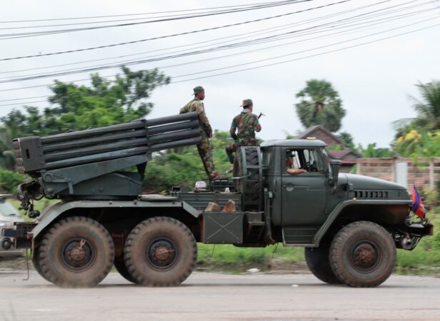 Malasia anuncia que Tailandia y Camboya se reunirán para negociar solución al conflicto