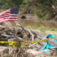 Abbott confirma más de 160 desaparecidos tras inundaciones en Texas