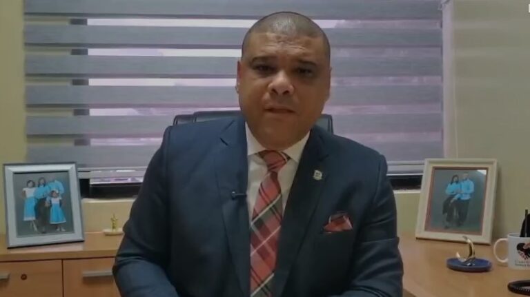 Diputado PRD llama al Gobierno a reconocer crisis que enfrenta el sector salud