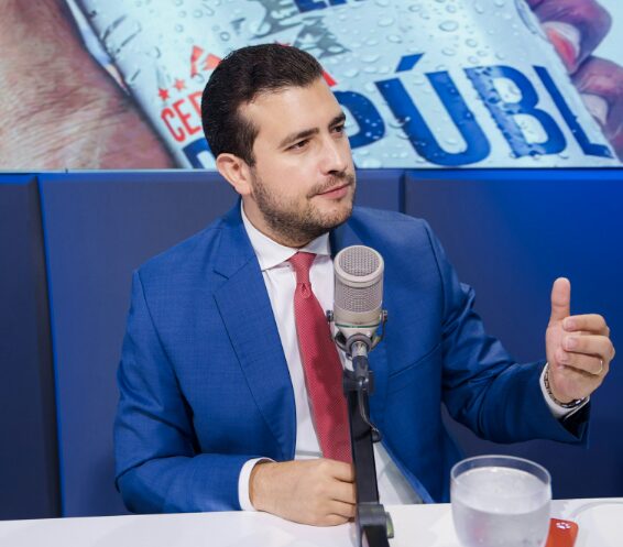 Jorge Feliz Pacheco sobre Abinader: "Un expresidente no puede presidir un partido"