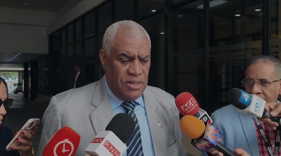 Diputado Juan Medina arremete contra empresarios; los acusa de boicotear al Gobierno y al pueblo