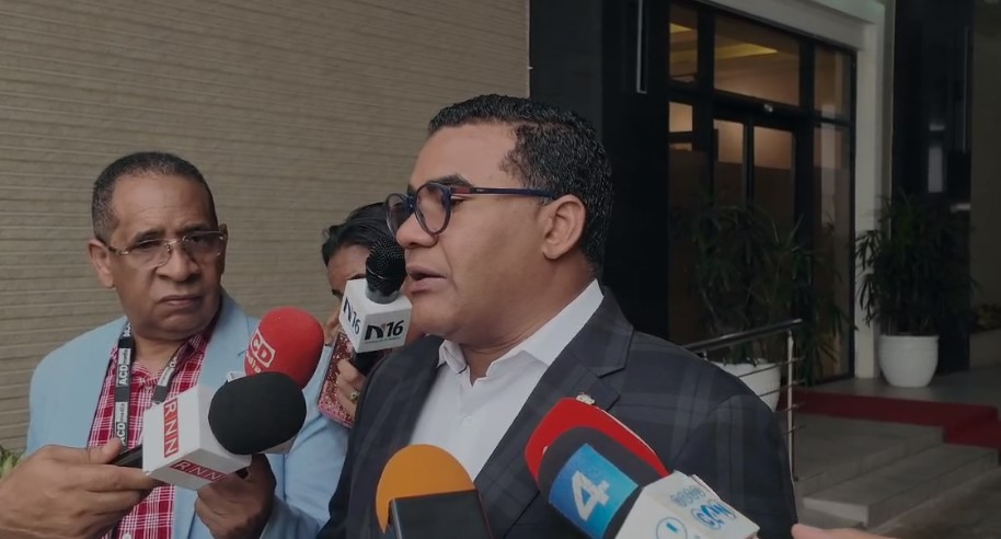 “No se puede complacer a todos”: Diputado defiende ley de residuos sólidos pese a críticas