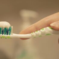 DIGEMAPS alerta sobre pasta dental Colgate Total Clean Mint con presencia de Fluoruro de Estaño