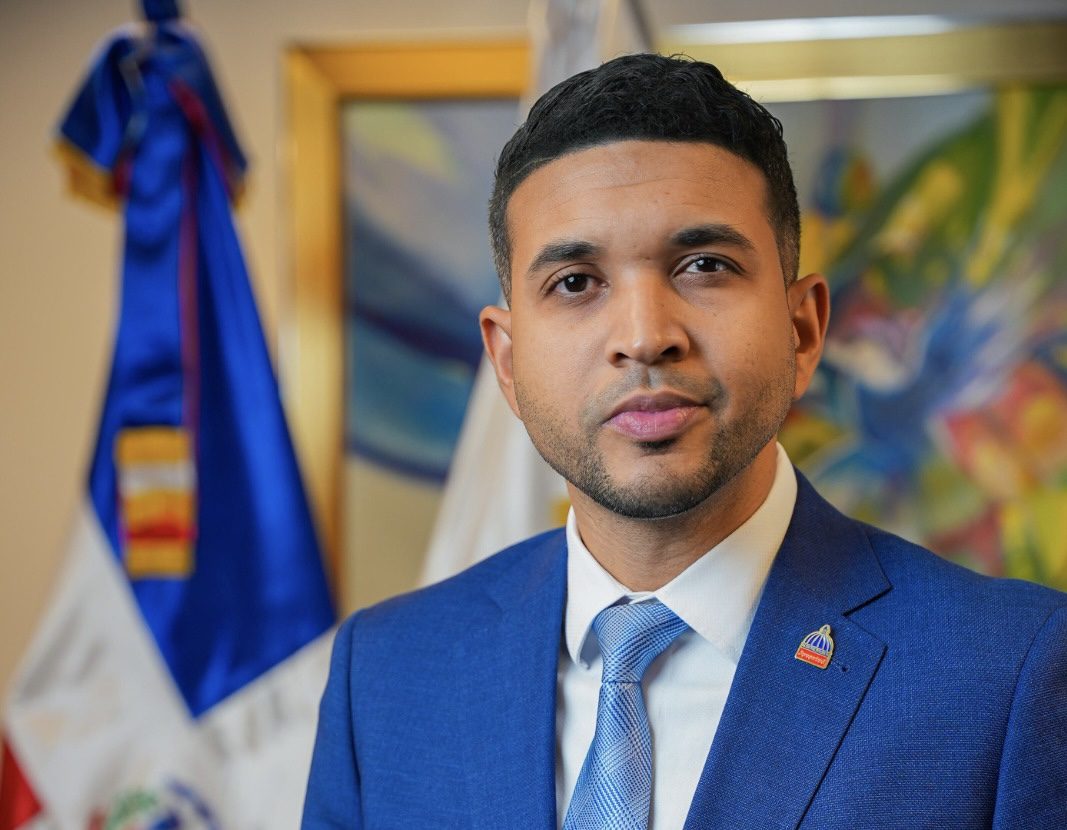 Carlos Valdez presenta balance de su primer año al frente del Ministerio de la Juventud