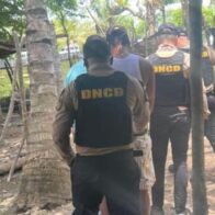 Apresan dos hombres por atacar agentes de la DNCD en Santiago