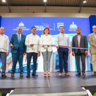 Vicepresidenta Peña y Ministro Bonilla entregan moderno Pabellón de Esgrima en el Centro Olímpico Juan Pablo Duarte