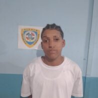 Apresan a joven por asalto a mano armada; le ocupan arma de fabricación casera en Santiago