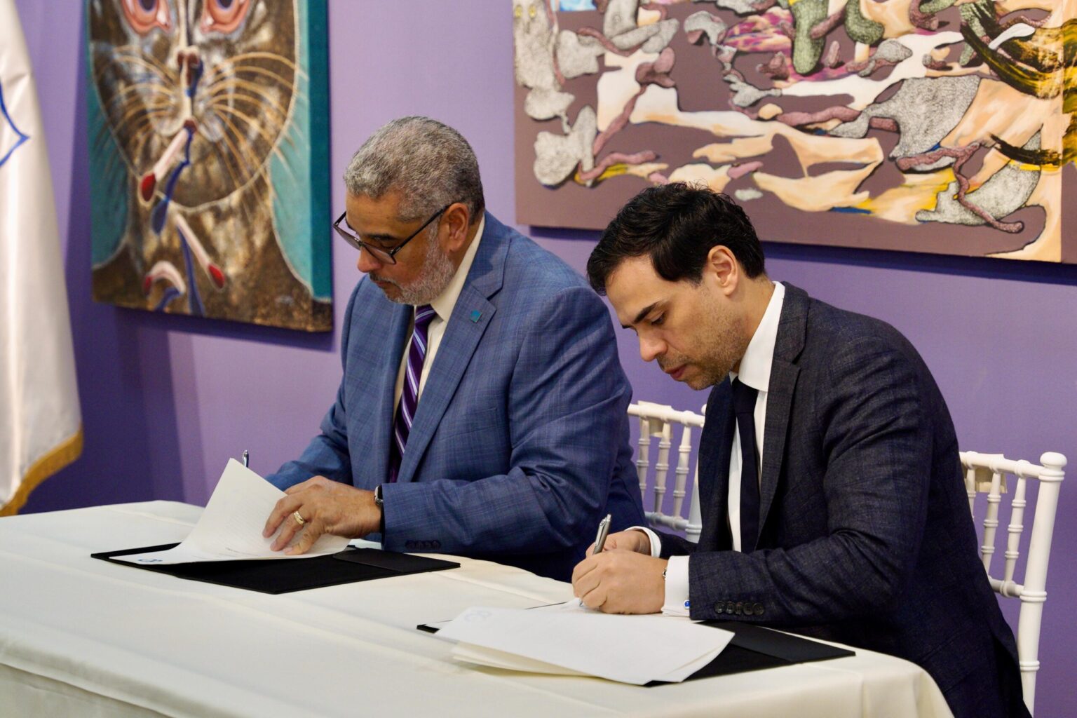 Cultura y APEC firman alianza para impulsar formación artística y preservación del patrimonio dominicano