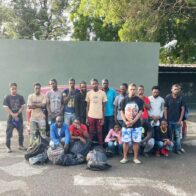 Detienen conductor con 17 haitianos indocumentados en una jeepeta en Mao