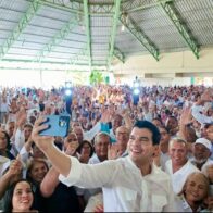 Wellington Arnaud proclama a Luis Abinader como próximo presidente del PRM a partir del 2026