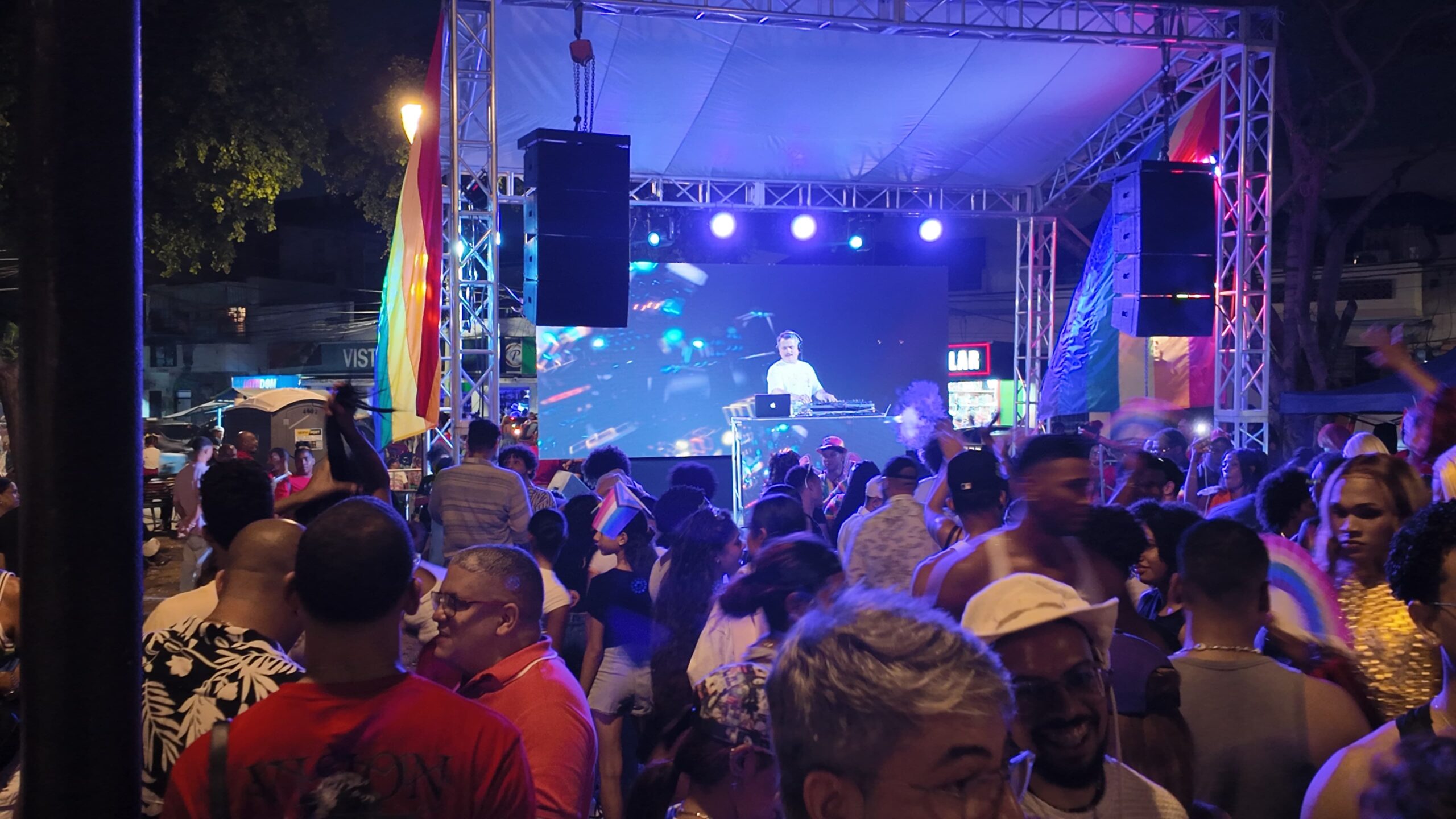 https://deultimominuto.com/nacionales/comunidad-lgbtiq-celebra-caravana/