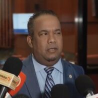 Héctor Acosta responde a Leonel Fernández: “Te quiero, te adoro, pero así no”