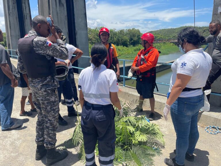 Hallan sin vida a niño desaparecido en aguas del río Yaque del Norte, en Santiago