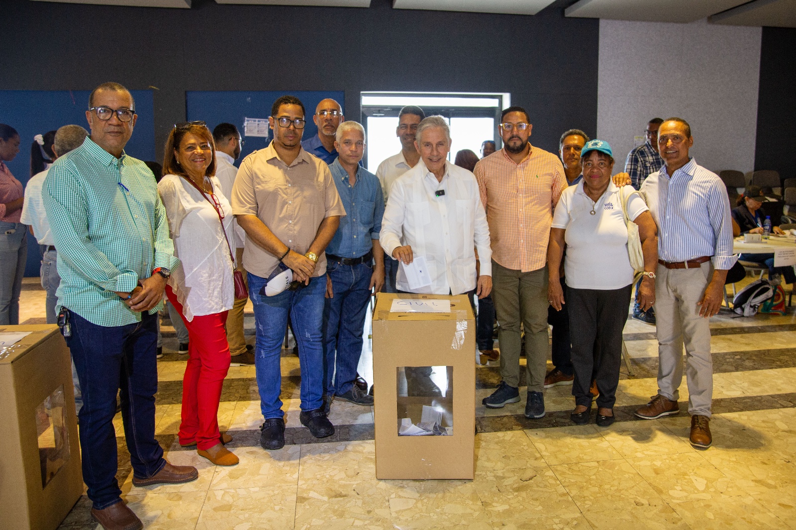 Freddy Pérez encabeza acto de fuerza en elecciones del CODIA junto a líderes gremiales