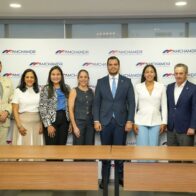 Vicente Sánchez se reúne con Comité de AMCHAMDR