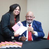 Roberto Fulcar presenta en Miami su libro “Mi compromiso con la educación”