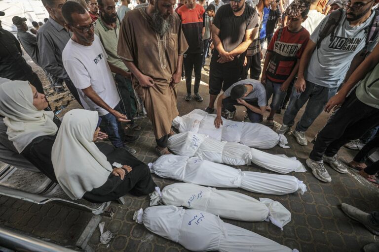 Israel mata a una periodista embarazada y a 9 miembros de su familia en un bombardeo