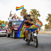 Comunidad LGBTIQ+ celebra su 18ª caravana 2025