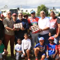 DCNB y MLB entregan remozado el play de béisbol Palmarito, en Bonao