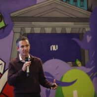 El beneficio del banco brasileño Nubank aumentó un 37,9 % en el primer semestre