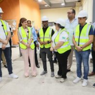 Vicepresidenta Raquel Peña supervisa distribución de utilería escola
