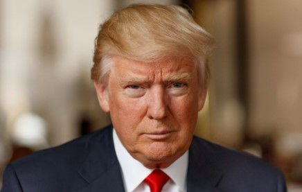 Trump firma orden que prorroga otros 90 días los aranceles para China