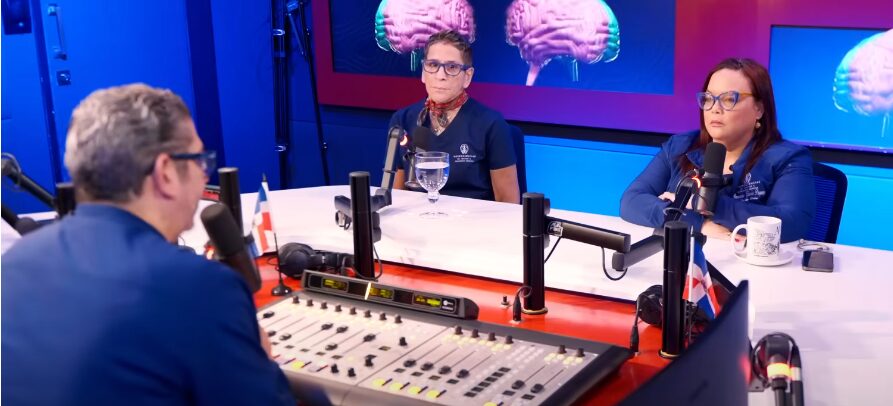 Especialistas de la salud mental observan disonancia entre imagen pública e identidad personal en "La Casa de Alofoke"