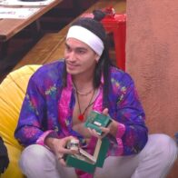¡Otro detallito! Santiago Matías regala un rolex a Giuseppe