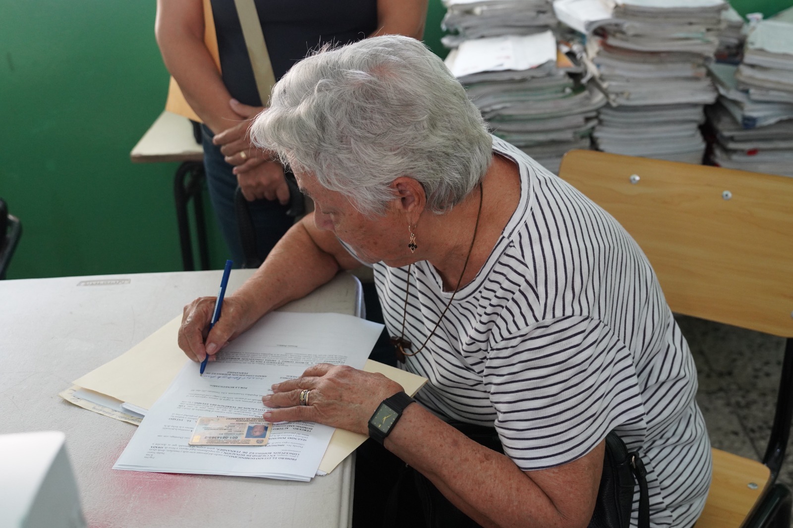 Avanzan trabajos del proyecto de titulación de Pueblo Nuevo, Los Alcarrizos