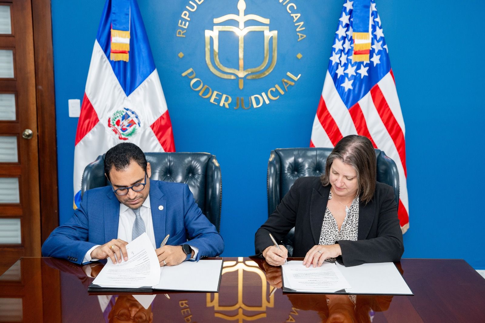 Estados Unidos respalda digitalización de justicia dominicana con donación de equipos tecnológicos