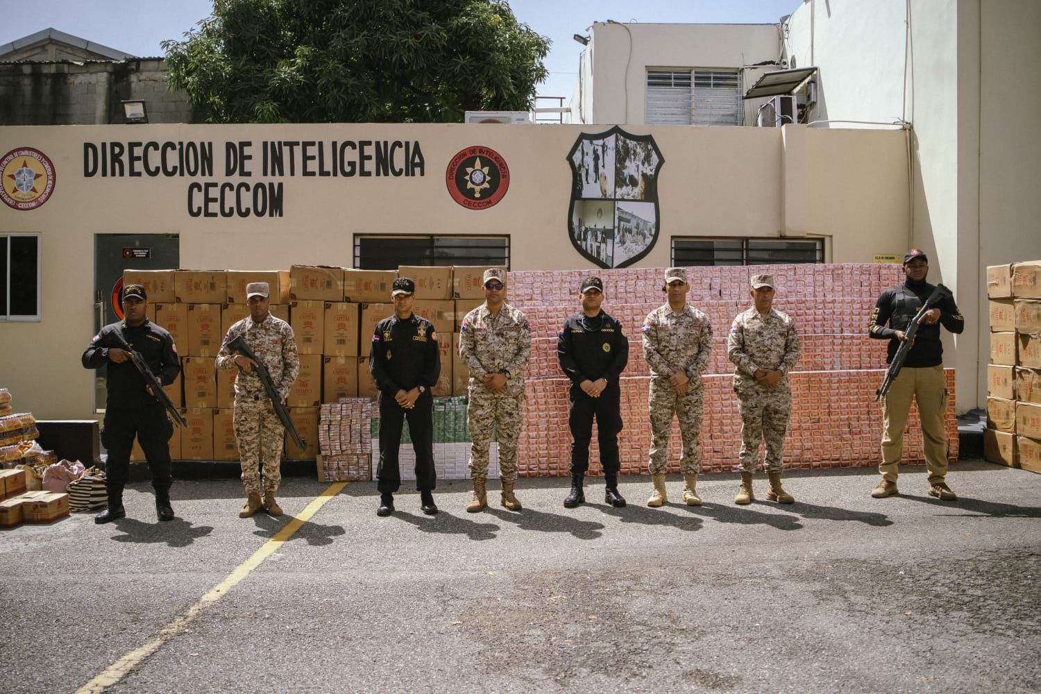 Cesfront entrega a CECCOM más de 1.6 millones de cigarrillos incautados