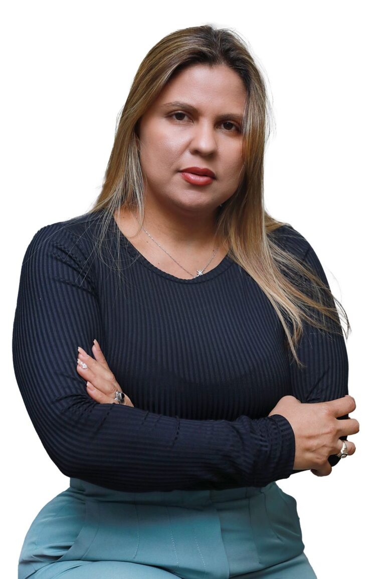 Periodista denuncia intento de estafa vía WhatsApp con número de contacto conocido