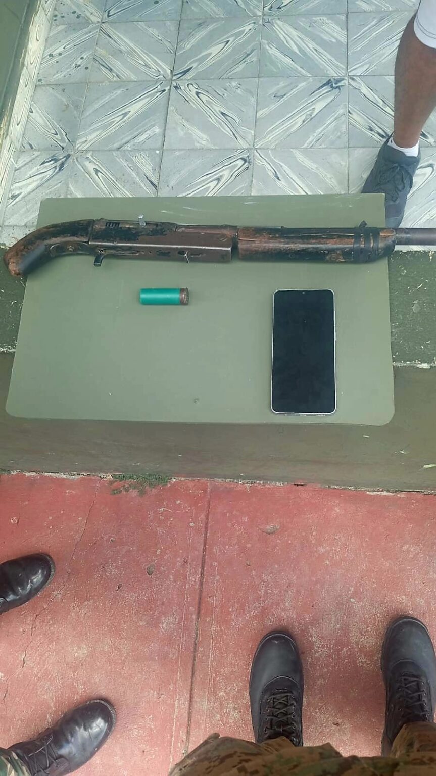 Ejército detiene a haitiano con una escopeta de fabricación casera en Elías Piña