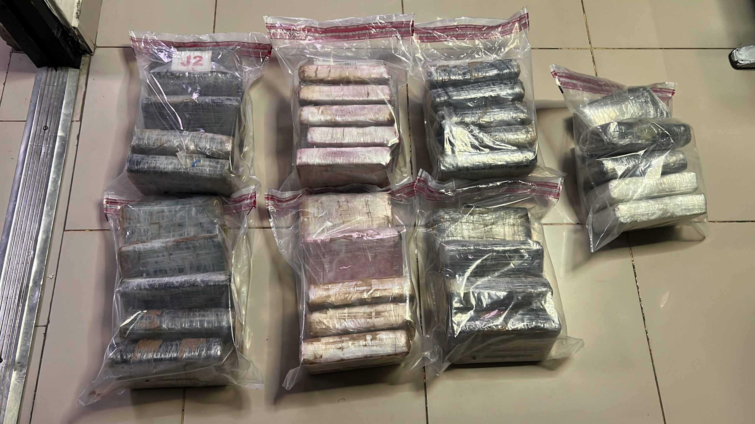 Capturan "El Beta" y otros individuos vinculados a una supuesta red que opera en Capotillo
