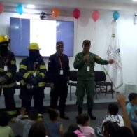 Bomberos de SD Norte inspiran a los niños en “Verano Divertido 2025”