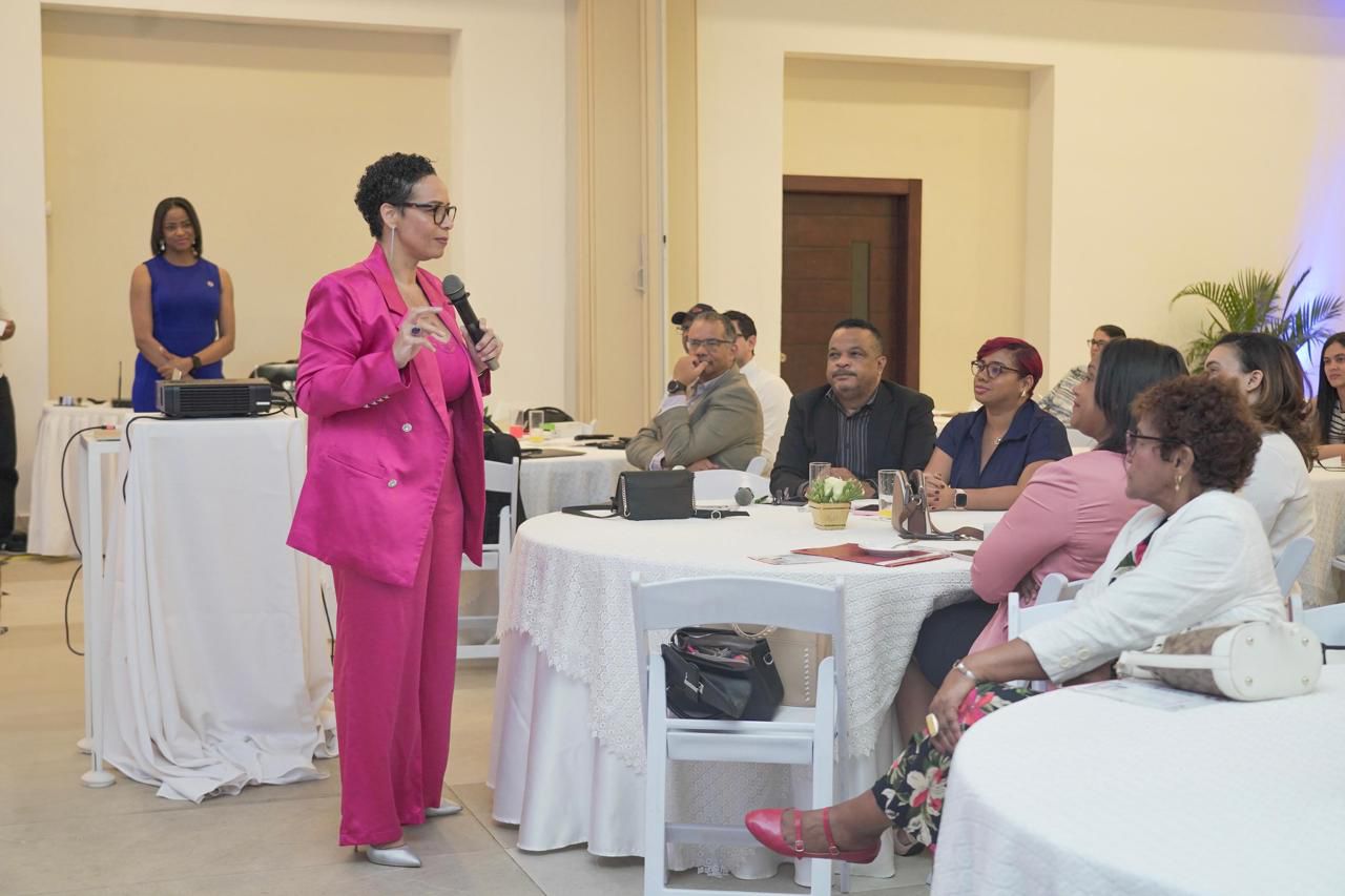 Dra. Hichez resalta importancia de abordar la depresión en atención primaria durante II Jornada de SODOMEFYC