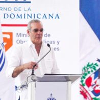 Abinader: “Hay muchos que están en política, yo estoy en trabajo”
