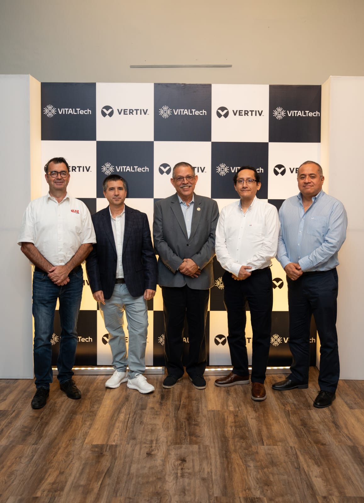 VITALTech Summit 2025 impulsa la eficiencia y confiabilidad en centros de datos y telecomunicaciones