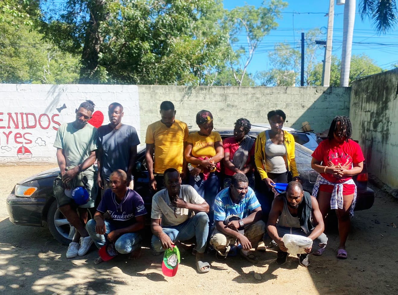 Ejército intercepta vehículo con nacionales haitianos indocumentados en Santiago Rodríguez