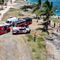 911 coordina rescate de persona cayó al mar junto al carro que conducía en el malecón