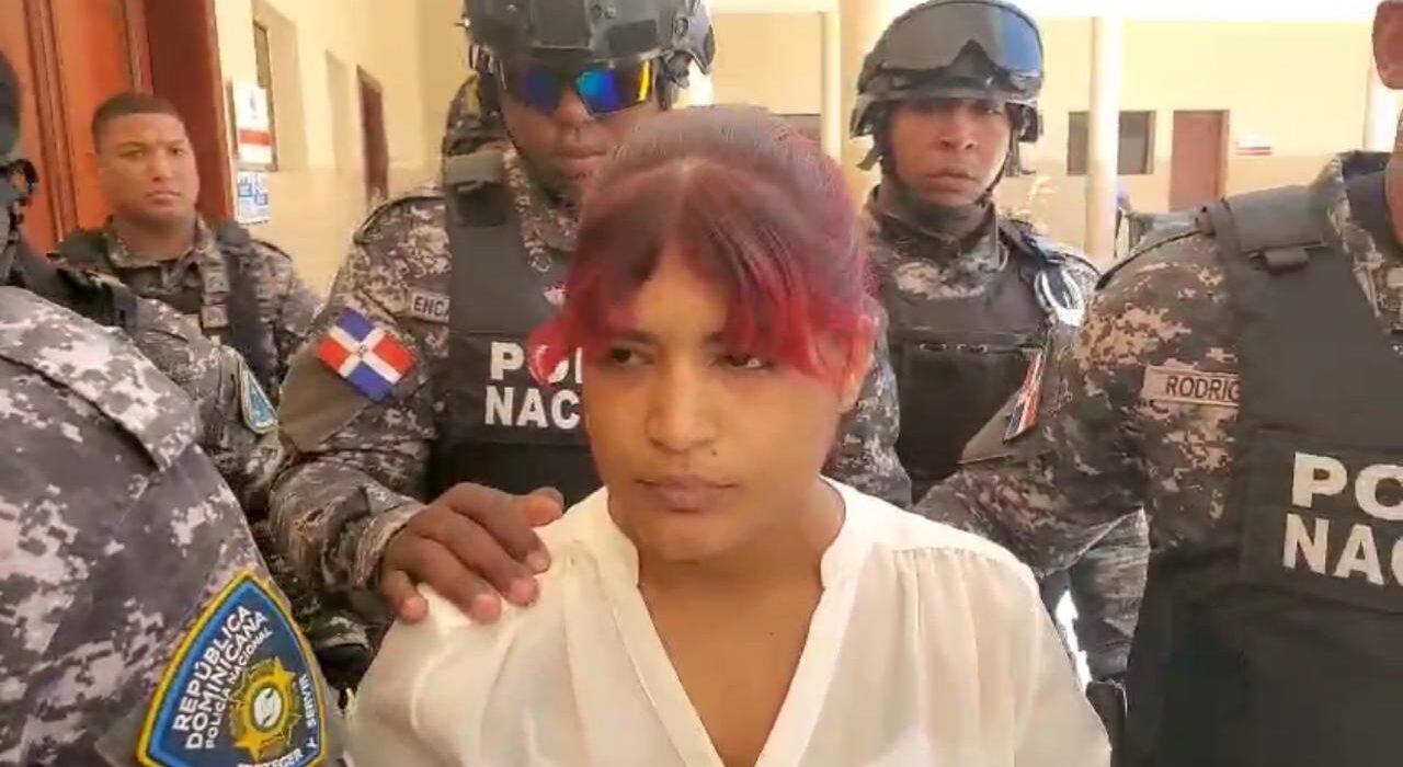 prisión preventiva a mujer vinculada al asesinato de taxista en Moca