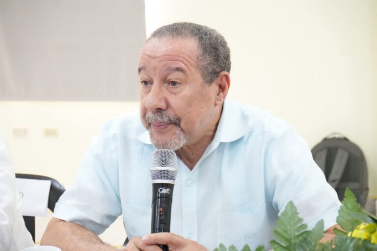 "Escuela en Peralta no está en convenio con la Iglesia Católica", afirma viceministro